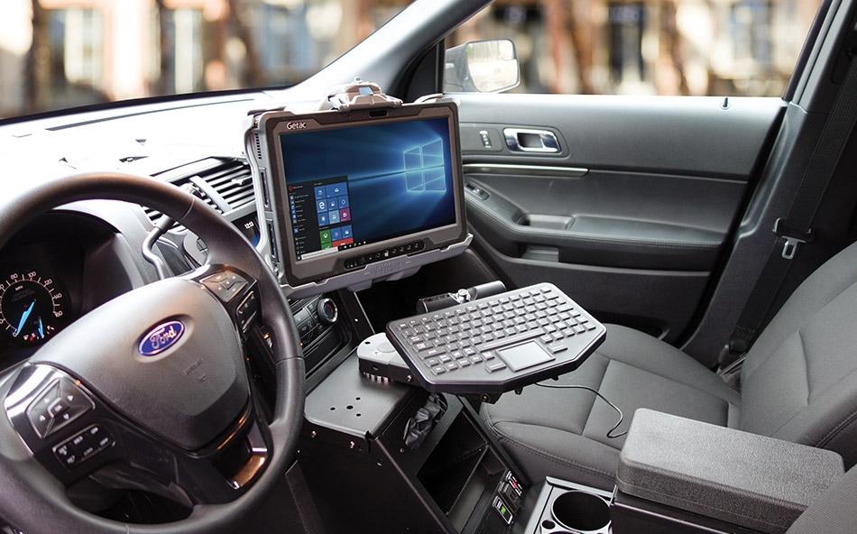 Getac A140 Tablet Dock installed in a Ford