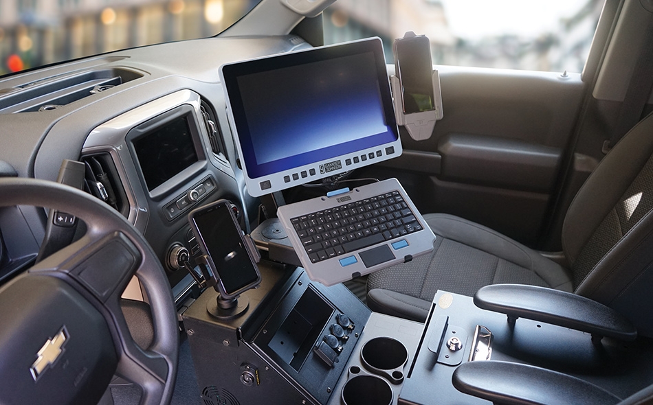 DeX Heads Up Vehicle Kit Solution in Enterprise Vehicle