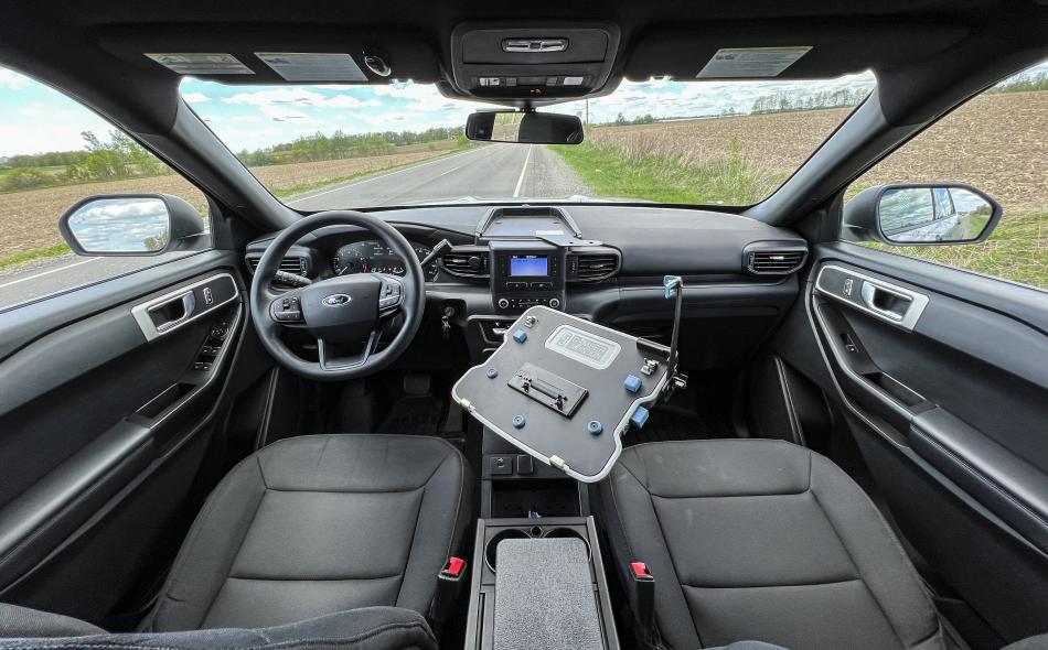 Panasonic Toughbook 40 Gamber-Johnson Docking Station installed in Ford Interceptor Utility with no computer