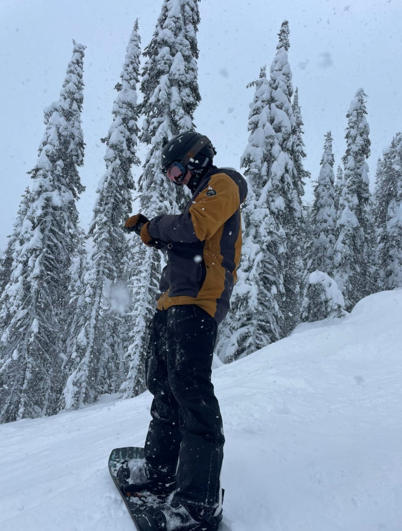 Zach Lothe -Canada Snowboarding