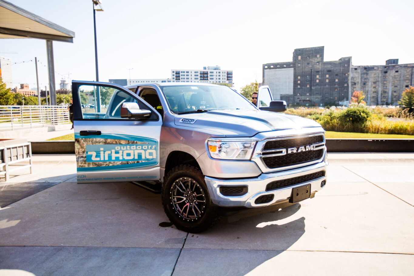 Zirkona Outdoors Truck - C4T 2023