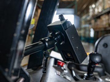 Gamber-Johnson Keyence DX-A600, DX-W600 Cradle with Keyence Device attached to a Gamber-Johnson Zirkona 4