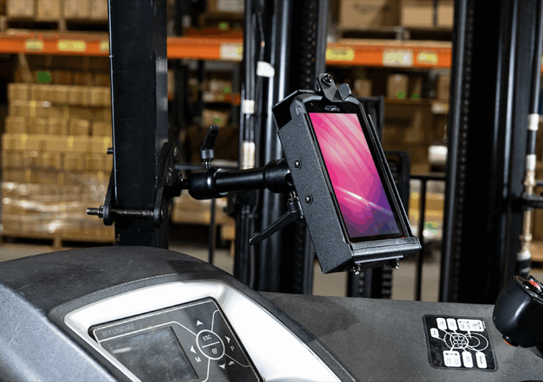 Gamber-Johnson KEYENCE DX-A600, DX-W600 Cradle with KEYENCE Device attached to a Gamber-Johnson Zirkona 4