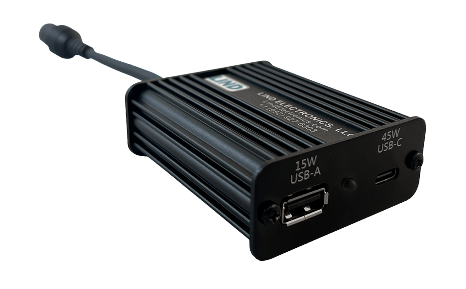 Dual USB Output Adapter USB-A 15W, USB-C 45W