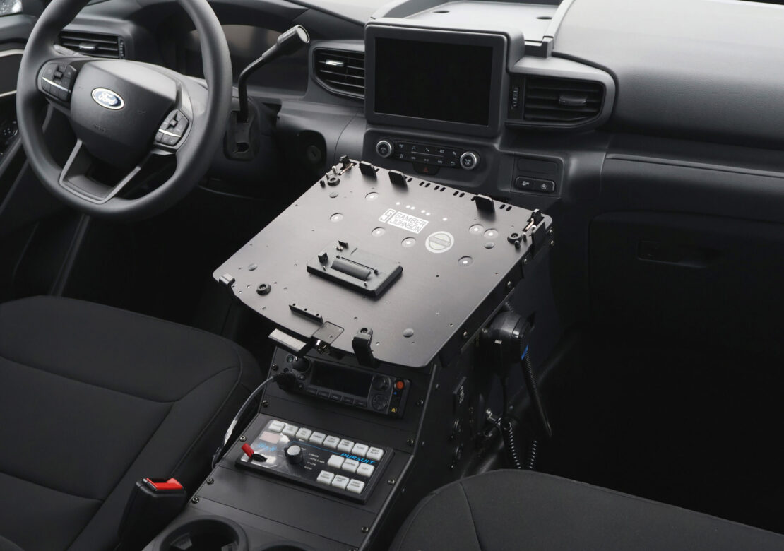 Panasonic TOUGHBOOK® 56 TrimLine™ Lite Laptop Docking Station Dual RF in a Ford PIU